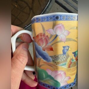 Vintage Octagon Delicate Asian Design Bird Floral Mugs with Bright Gold Trim